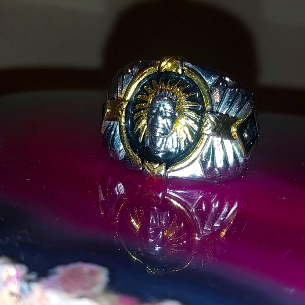 Tribal ring